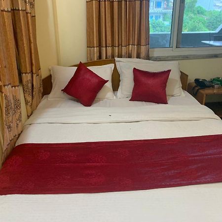The Tranqulity Inn Pokhara Bagian luar foto